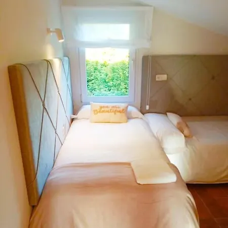La Casa De Los Illos, Chalet Completo En Holiday home Sanxenxo