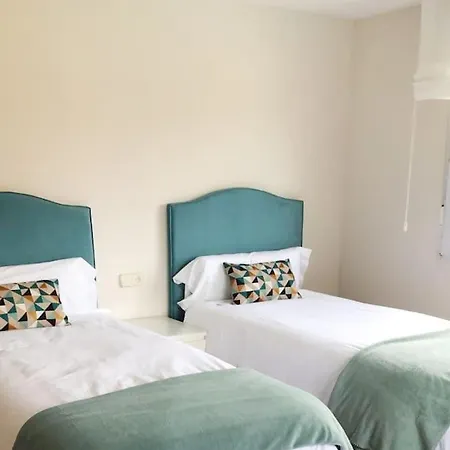 La Casa De Los Illos, Chalet Completo En Holiday home