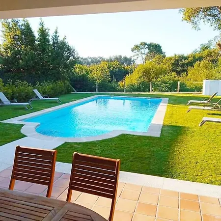 La Casa De Los Illos, Chalet Completo En Holiday home Sanxenxo